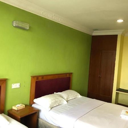 Hotel Perdana Lawas Extérieur photo