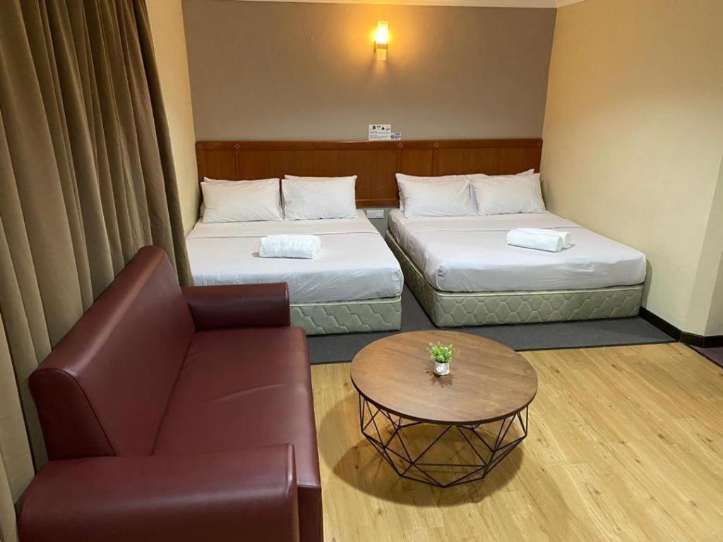 Hotel Perdana Lawas Extérieur photo