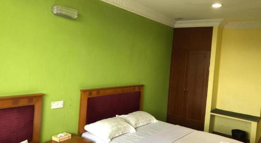 Hotel Perdana Lawas Extérieur photo