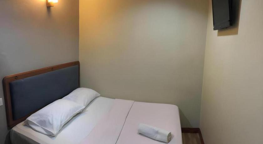 Hotel Perdana Lawas Extérieur photo